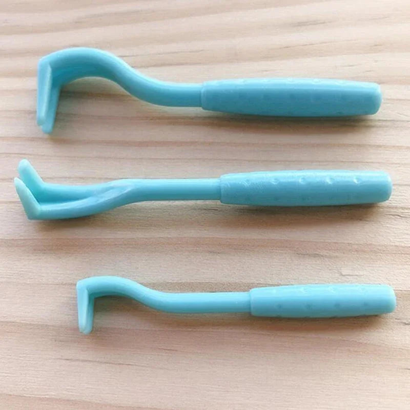 Tick, Mite, Flea and Louse Tool Extractors for Grooming